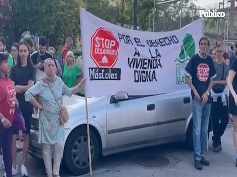 Así ha sido el desahucio de las 18 familias del Edificio Dignidad de Móstoles