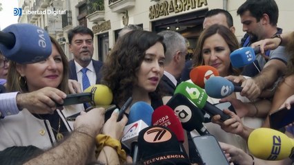 Ayuso arropa a Mazón en su toma de posesión: "Ojalá ese cambio llegue a toda España"