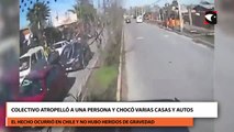 Colectivo atropelló a una persona y chocó varias casas y autos