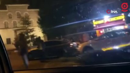 İstanbul’da akıl almaz olay kamerada: Kadınlara yangın tüpü sıkarak saldırdılar