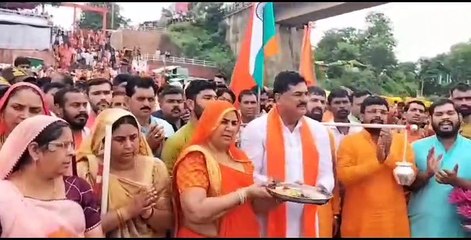 हंडिया से हरदा के बीच निकली 20 किमी पैदल कावड यात्रा