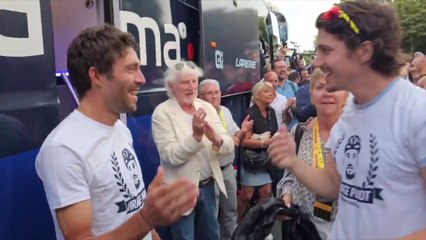 Tour de France 2023 - Thibaut Pinot et la "PINOTMANIA" a continué sur les Champs-Élysées à Paris !