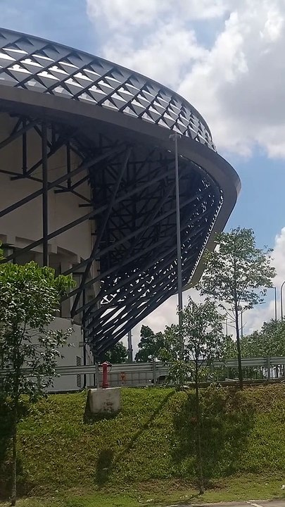 Stadium Tertutup Arena Larkin