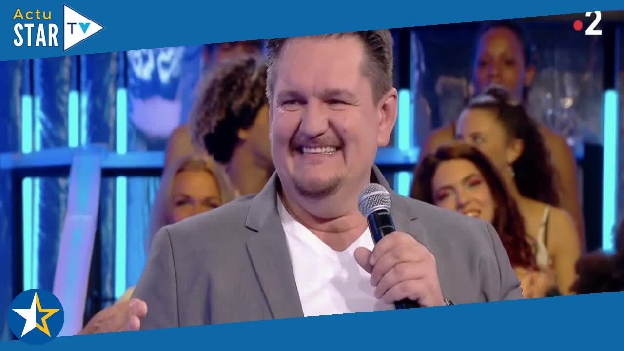 "Il s'est retrouvé à côté de moi et il m'a dit..." : ce candidat de N'oubliez pas les paroles qui a