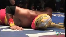 Virus © vs Fuego for the CMLL World Super Lightweight Championship | CMLL Puebla 2012 10 01