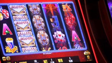 NSW premier defends delaying trial of cashless pokies