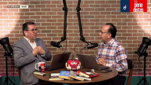 #EnVivo | #LosPeriodistas | AMLO exhibe papeles de Xóchitl y ella lo reta: demándeme | Una Corte de derechas