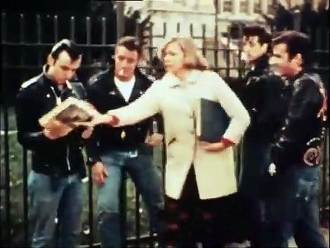 Les Mains dans les poches Bande-annonce (EN)