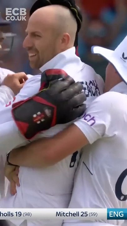 How's it got there! - Bizarre catch dismissal as ball hits Mitchell #shorts #funnymoments