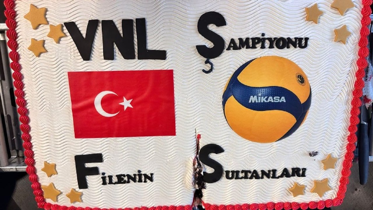 Filenin Sultanları’na gökyüzünde kutlama