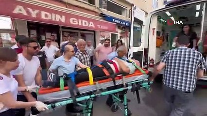 Kamyonun çarptığı beton duba ok gibi fırladı, 1 kişi yaralandı... O anlar kamerada