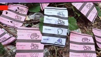 ছাপ দেওয়া গাদা গাদা ব্যালট গণনা কেন্দ্রের বাইরে ! দেখুন কোন দলে ভোট পড়েছিল..