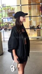 Amy Jackson का एअरपोर्ट पर निराला लुक