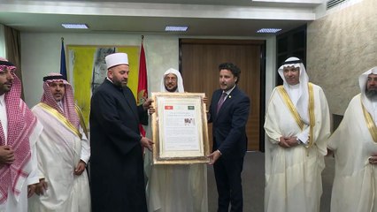 بالفيديو.. رئيس وزراء الجبل الأسود يمنح "آل الشيخ" وسام التسامح والسلام لـ2023