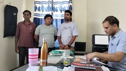 मासिक बंधी मांग रहे आबकारी निरीक्षक को एसीबी ने दबोचा