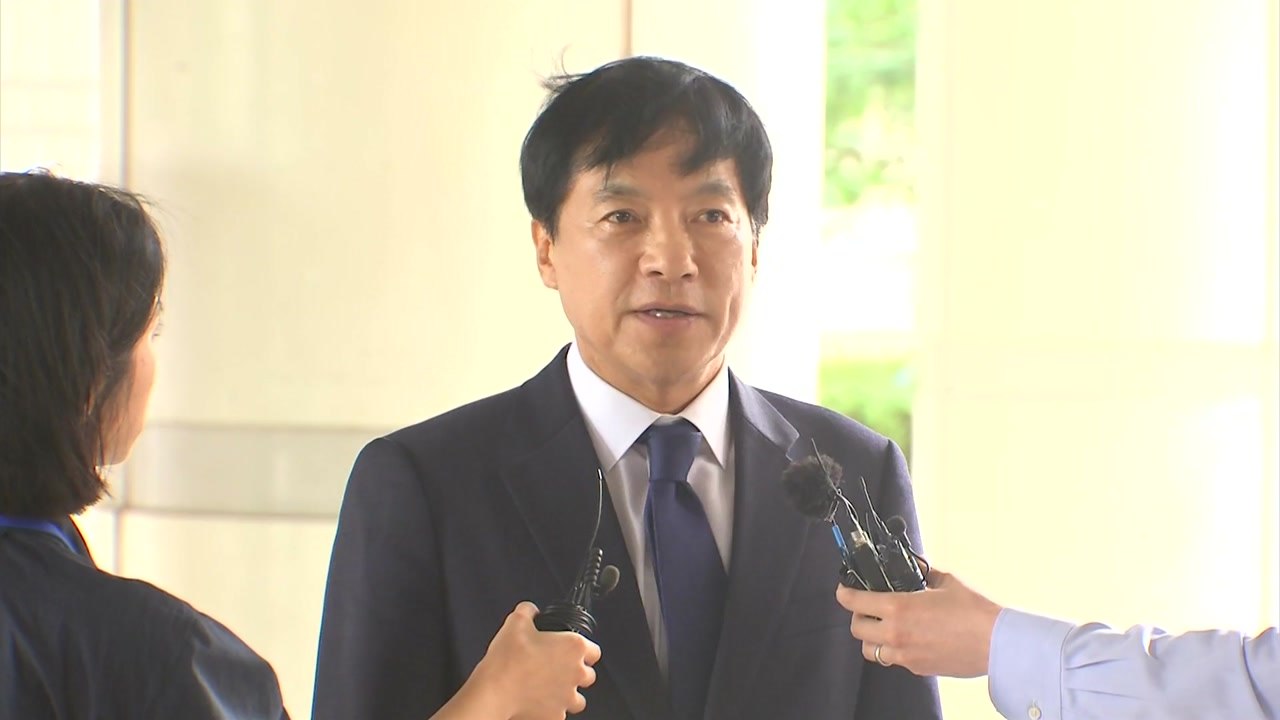 이성윤 "처벌받을 사람 수사 피해"...검찰 "수사 외압 있었다" / YTN
