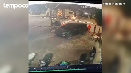 Rekaman CCTV Ungkap Kronologi Kecelakaan KA Brantas dengan Truk Tronton di Semarang