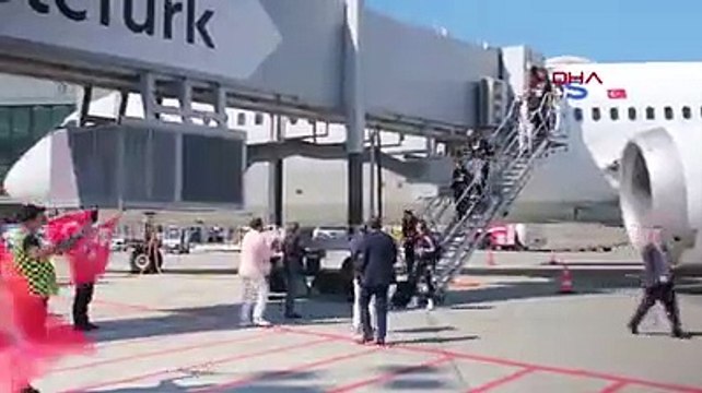 SPOR A Milli Kadın Voleybol Takımı'na yurtta coşkulu karşılama