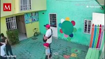 Padres amedrentan y golpean a una maestra de kínder en el Estado de México