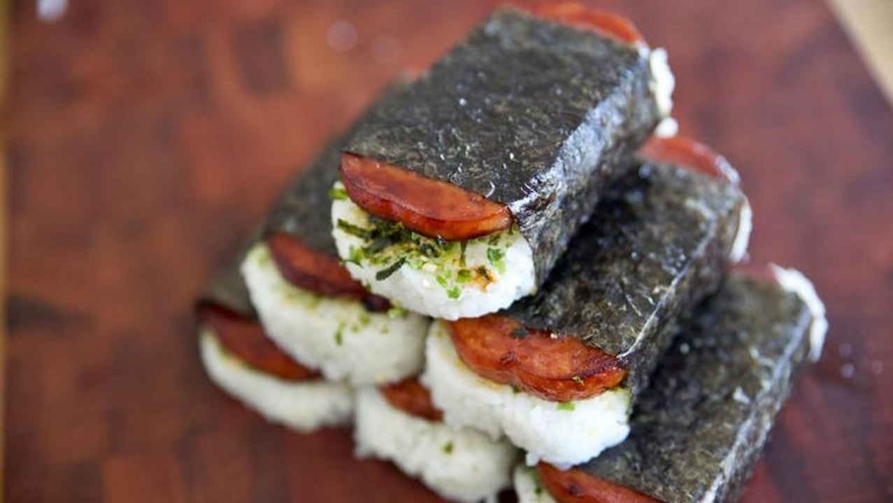 Spam Musubi Is The Hawaiian Lunch We Crave Every Day
