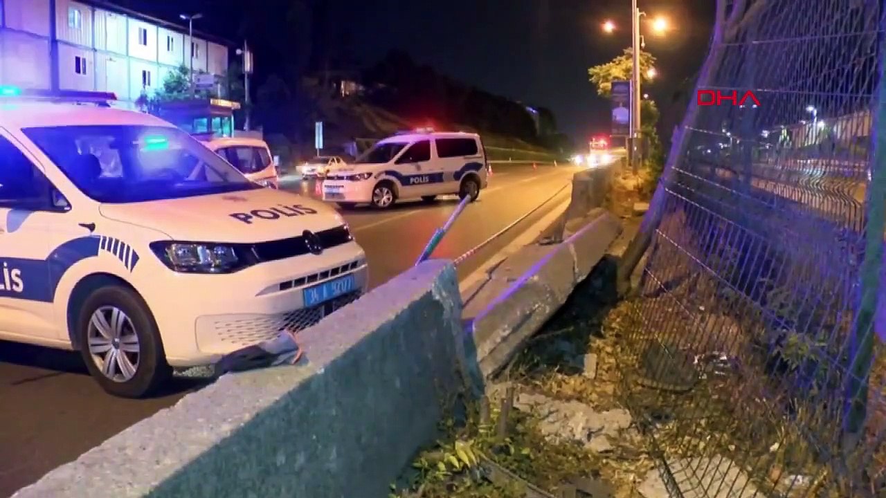 Kadıköy'de Servis Minibüsü Kazası: 4 Yaralı