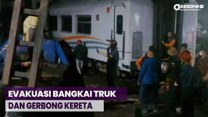 Pascakereta Api Brantas Tabrak Truk, Evakuasi Berhasil Dilakukan