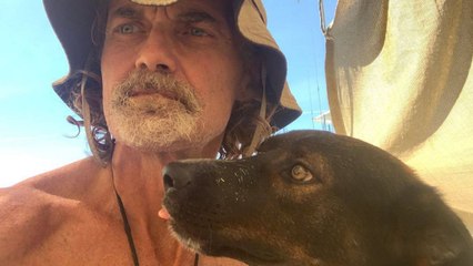 El momento del rescate del náufrago australiano en México