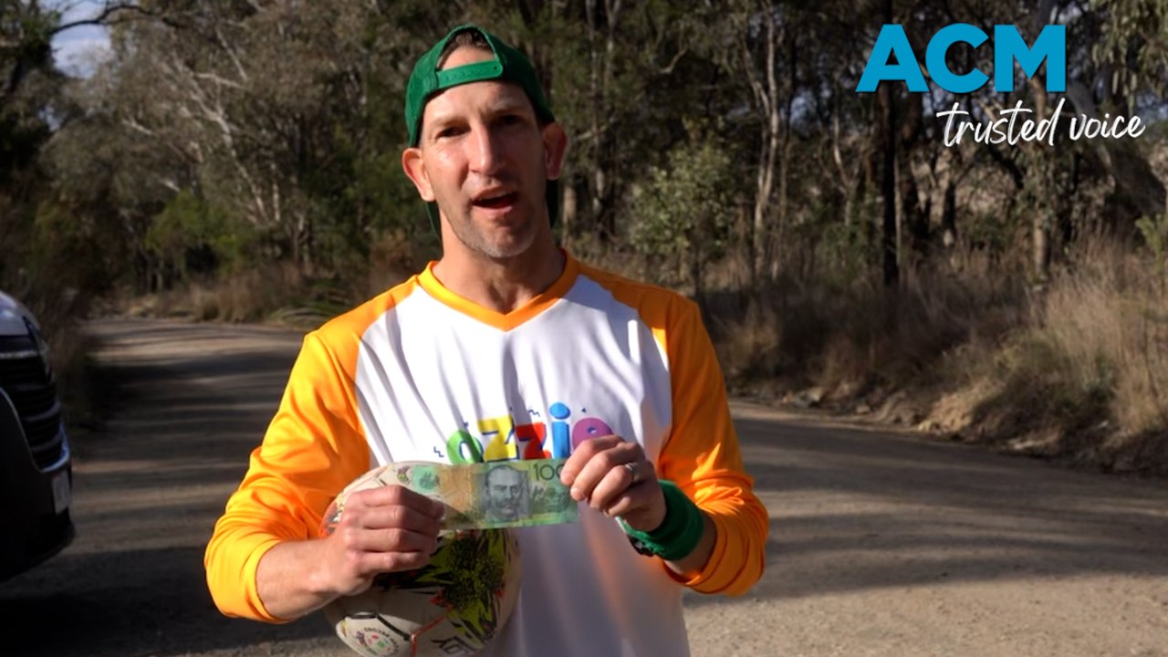 Children's entertainer to break world record by dribbling soccerball from Canberra to Sydney