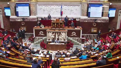 1ère séance : Questions au Gouvernement ; Orientation et programmation du ministère de la justice 2023-2027 ; Ouverture, modernisation et responsabilité du corps judiciaire (loi organique) (Votes solennels) Industrie verte (suite) - Mardi 18 juillet 2023