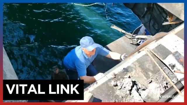 Russian Deputy Prime Minister inspects Crimea bridge damage