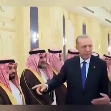 Erdoğan'ın Körfez turunda dikkat çeken anlar! Oğlunu Suudi prensle tanıştırdı