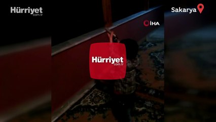 Sakarya’da pes dedirten anlar! 4 yaşındaki yeğenine silahla ateş ettirdi