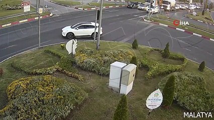 C'est ainsi qu'il a apparemment frappé la bétonnière