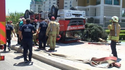 İstanbul'da itfaiye aracı kaza yaptı: o anlar kamerada