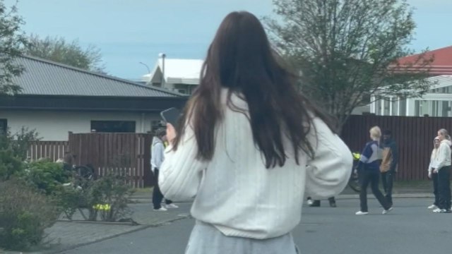 Girl gets back to her friends after an year of exchange school *Wholesome reunion*