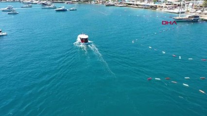 Türkbükü Koyu'nda Deniz Dibi Temizliği Yapıldı