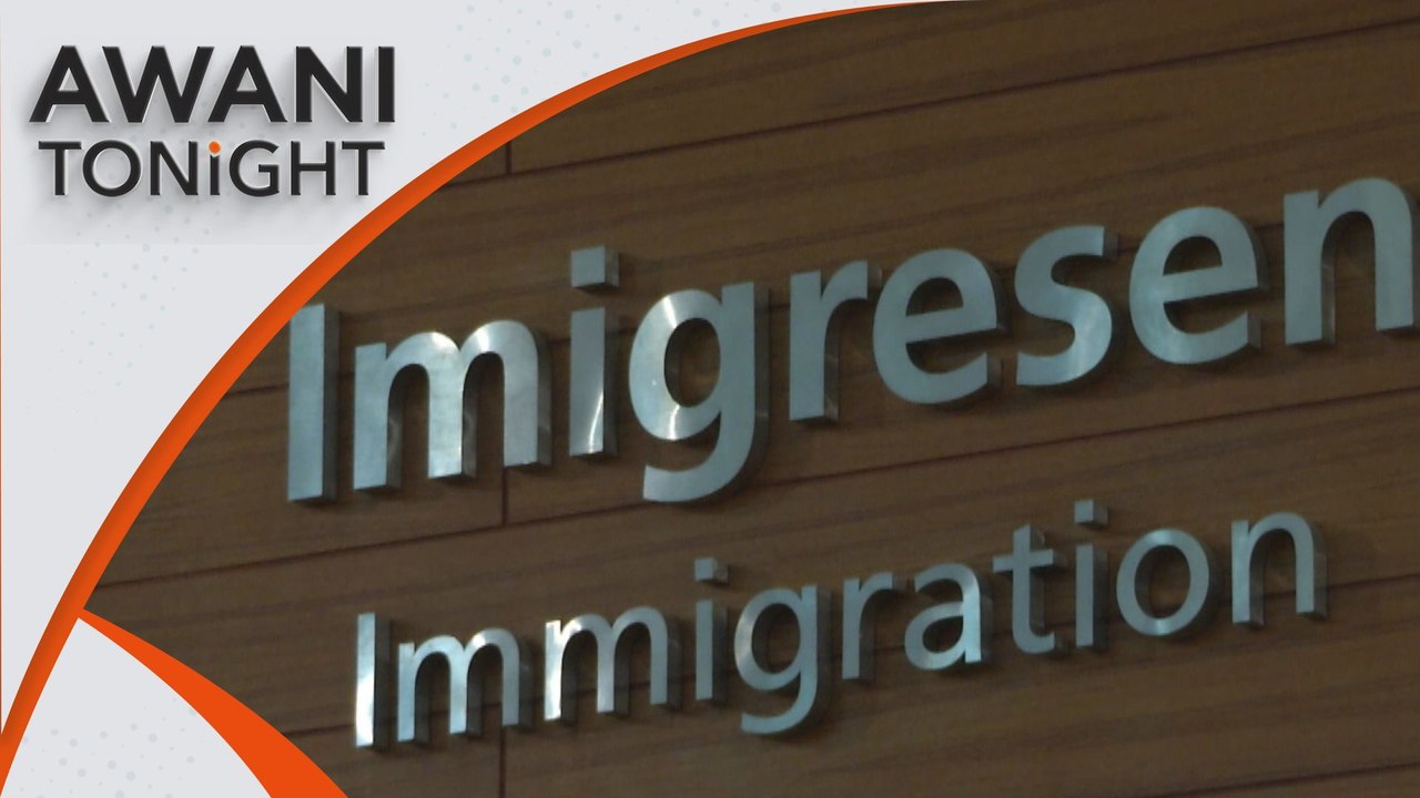 AWANI Tonight: Malaysian passport ranked 11th m...