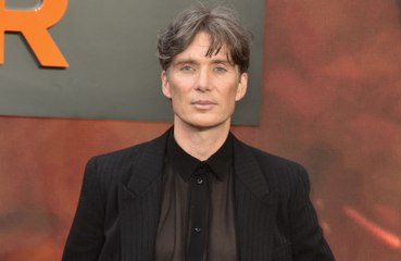 Cillian Murphy mangeait une "amande par jour" pour obtenir son apparence maigre de J. Robert Oppenheimer.