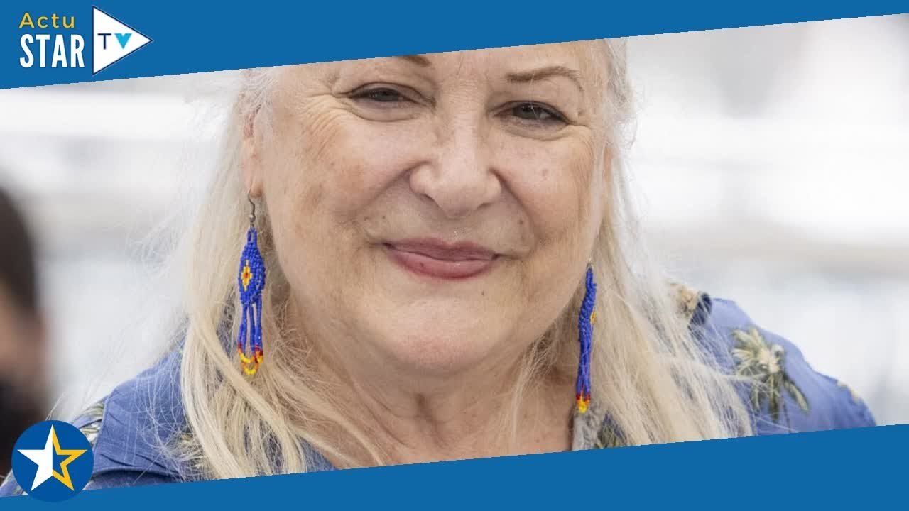 Josiane Balasko : Maison de 250 m² dans les Yvelines, une autre à Paris qu'elle ne pourrait plus s'o