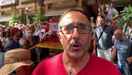 "Fuori la mafia dallo Stato", a Palermo un controcorteo accolto dagli applausi