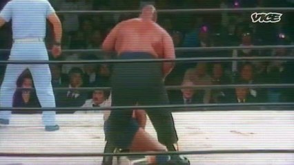 Dark Side of the Ring S04E08