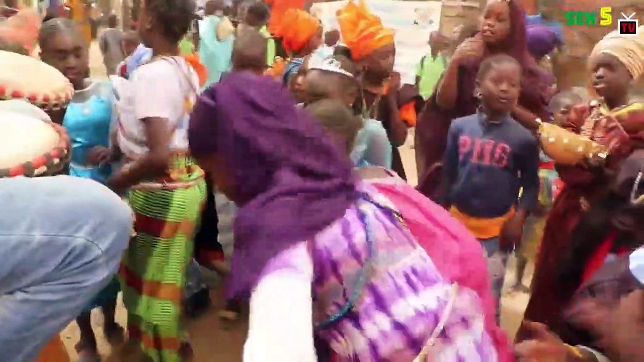 Mardi Gras Groupe Scolaire le Jardin des élus  1ére Edition