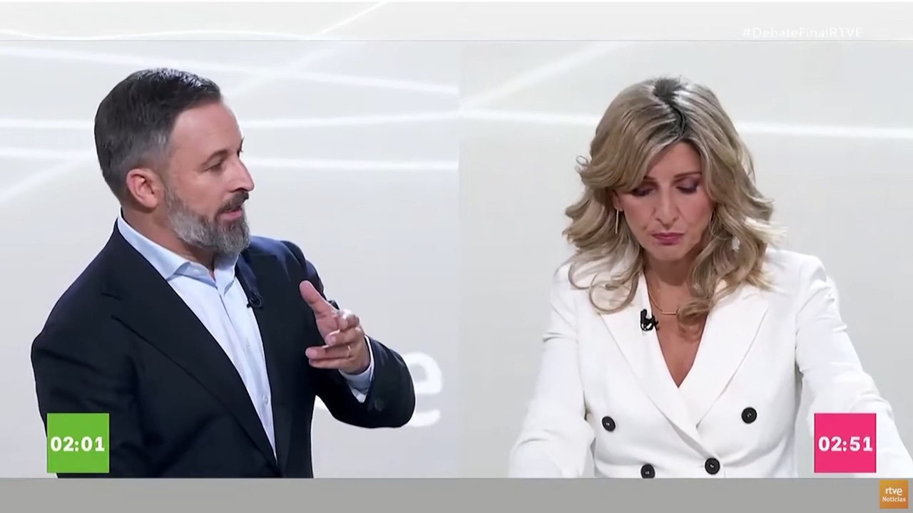 Díaz pregunta por la foto de Feijóo con un narcotraficante y Abascal responde: "Usted tiene fotos apoyando dictaduras"