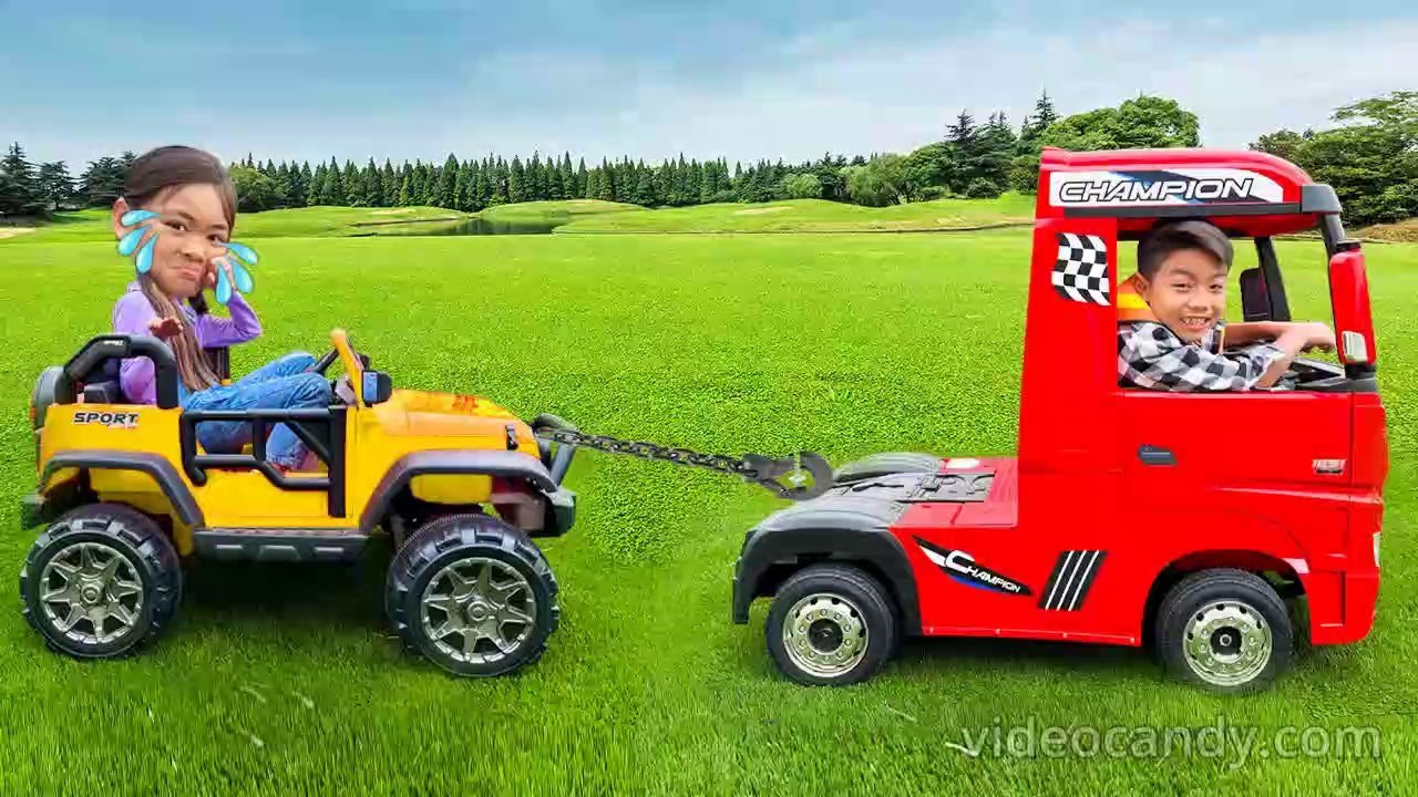 Eric and Charlotte Pretend Play Ride on Car Driving School Kids Learn