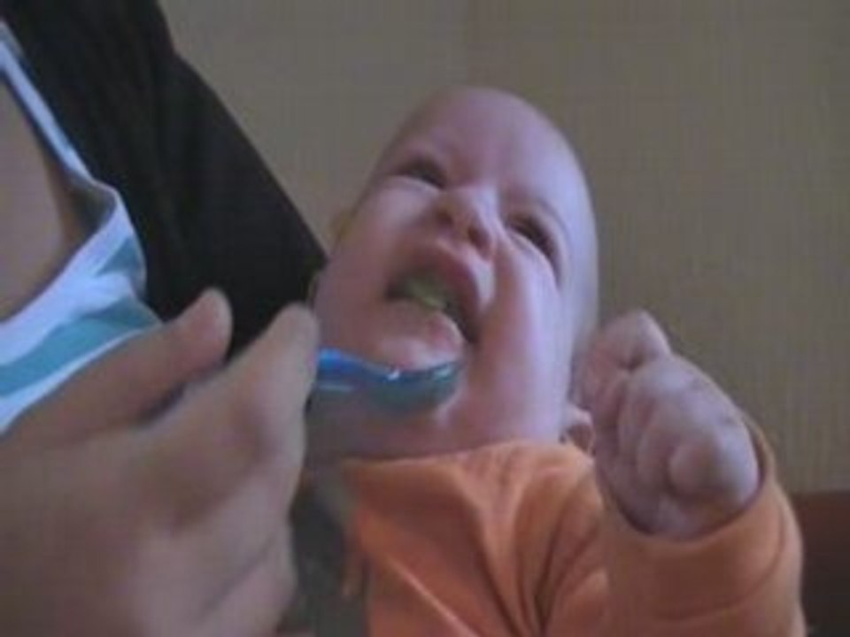 1ères cuillères de legume hi hi