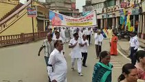 दिगंबर जैनाचार्य के विरोध में जैन समाज ने किस तरह से किया​ विरोध्, देखे वीडियो -