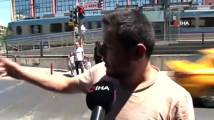 Kırmızı Işıkta Yolun Karşısına Geçen Yayaya Motosiklet Çarptı