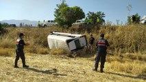 Servis minibüsü şarampole devrildi: 7 yaralı