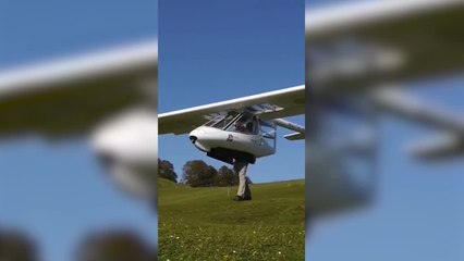 Watch this incredible foot-launchable microlift glider