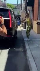 Jennifer Lopez, spor salonu kapısında beklemek zorunda kaldı